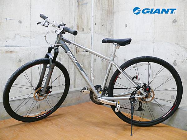 GIANT】ジャイアント GLIDE R1 グライド クロスバイク スポーツ自転車